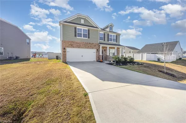 Lexington, NC 27295,177 Rhett AVE