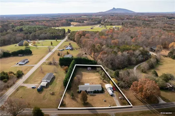 Pilot Mountain, NC 27041,1025 Mitchell RD