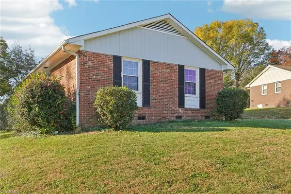 Winston-salem, NC 27103,112 Lorelei CT