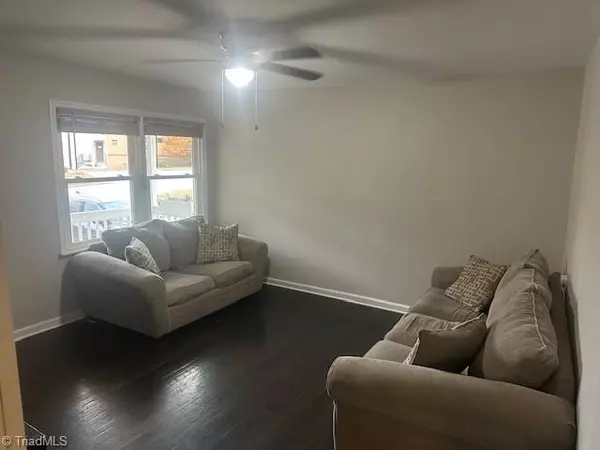 Greensboro, NC 27405,1221 woodbriar AVE