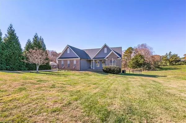 Randleman, NC 27317,5421 Jesse Small RD