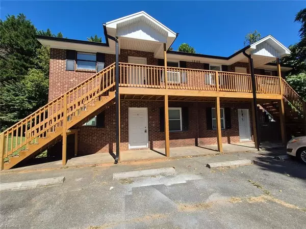 1506 Oakshire CT, Winston-salem, NC 27107