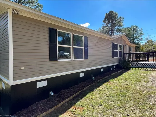 1479 Airport RD, Hamlet, NC 28345