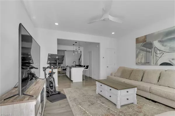 Winston-salem, NC 27103,1717 Granby Heights DR