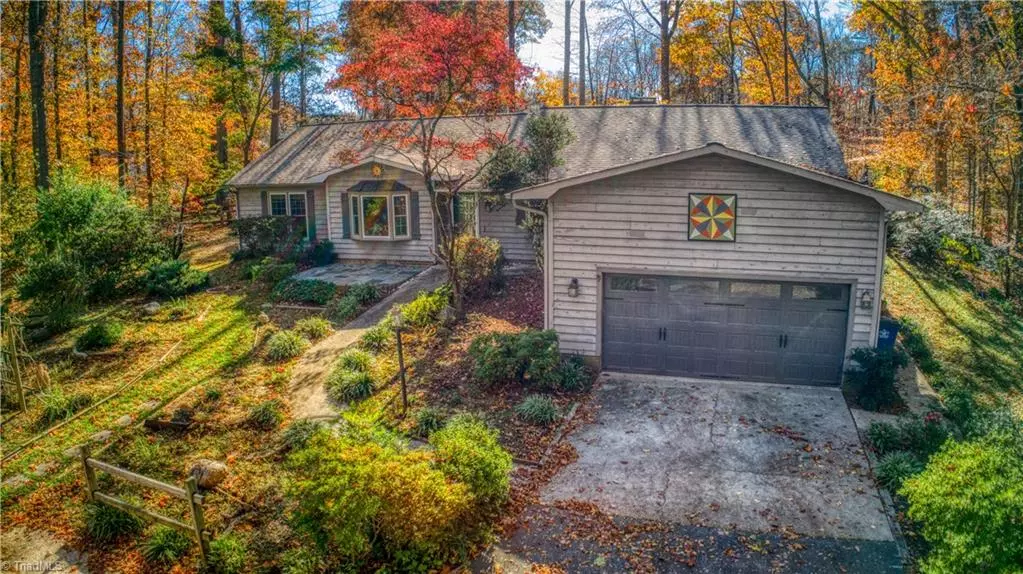 Kernersville, NC 27284,504 Ray West DR