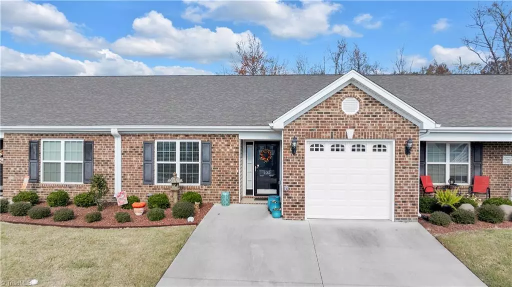 105 Oak Ridge DR, Archdale, NC 27263