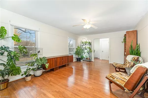 Winston-salem, NC 27104,300 Gloucestershire RD