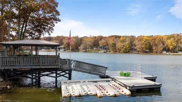 Denton, NC 27239,598 Mountain Shore DR