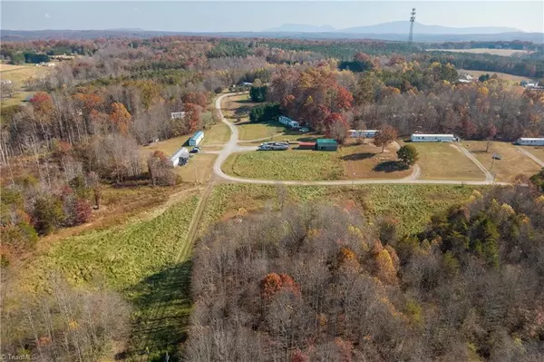 Pilot Mountain, NC 27041,3002 Alleghany LN