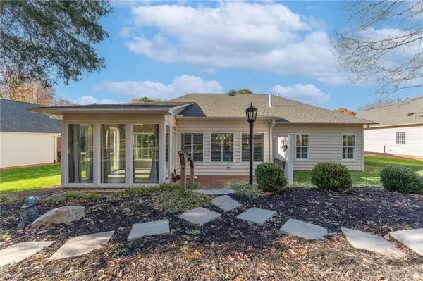 Clemmons, NC 27012,417 Meadows Edge CT