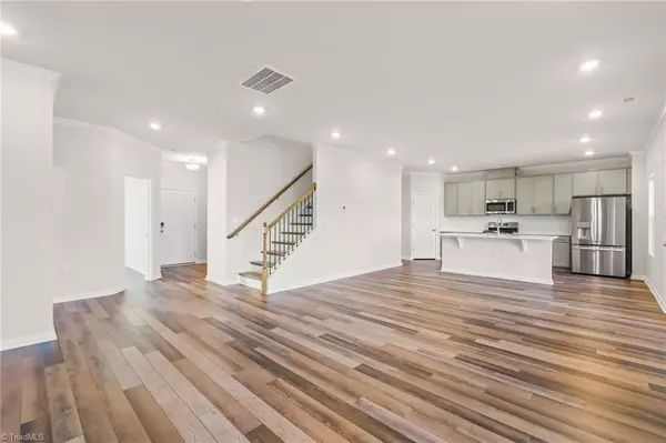 King, NC 27021,104 Palomino DR