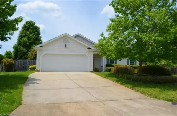 7 Drakestone CT, Greensboro, NC 27455