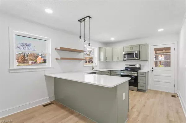 897 Bray BLVD, Asheboro, NC 27205