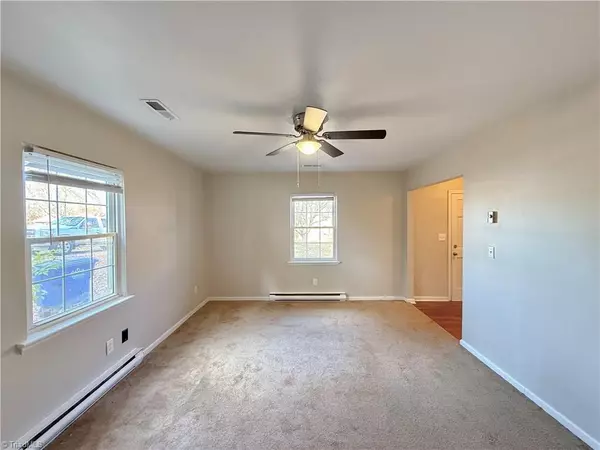 Winston-salem, NC 27103,2770 Laguna AVE