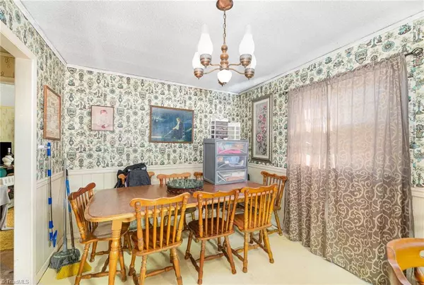 Reidsville, NC 27320,2200 US Highway 29 Bus