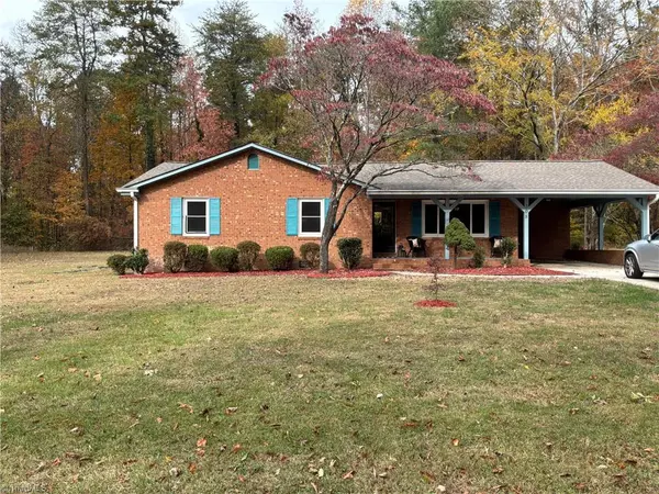 308 Oakwood DR, Lexington, NC 27292