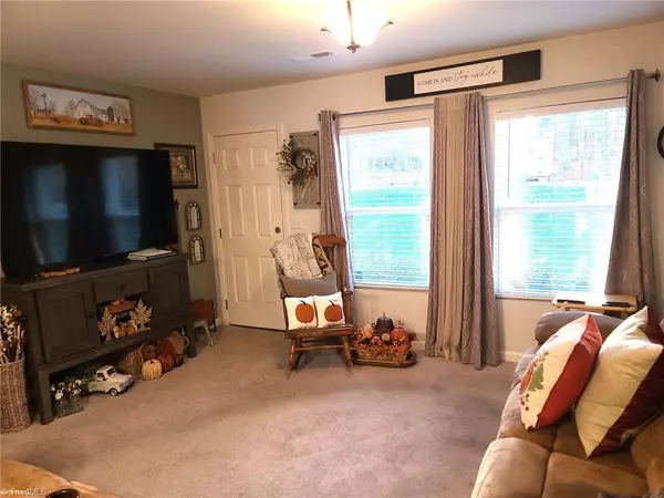 Winston-salem, NC 27127,3717 Mocha LN