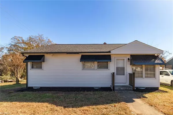 1514 Summit AVE, Greensboro, NC 27405