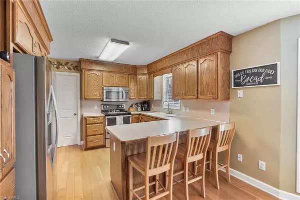 Wilkesboro, NC 28697,185 Pine Brook PL