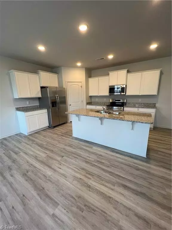 Kernersville, NC 27284,5909 Crossview DR