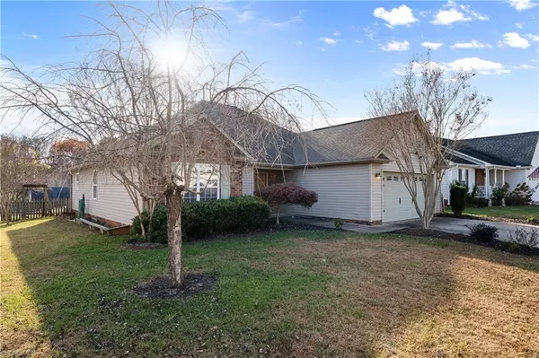 Pfafftown, NC 27040,1534 Finwick DR