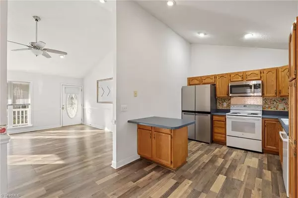 Thomasville, NC 27360,12 Shanda CT