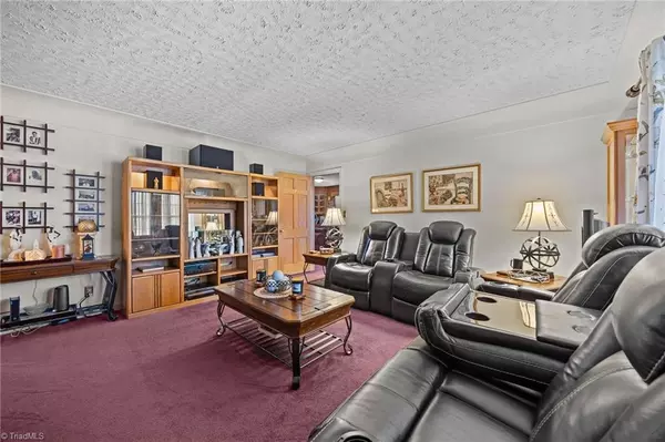 Winston-salem, NC 27106,4175 James ST