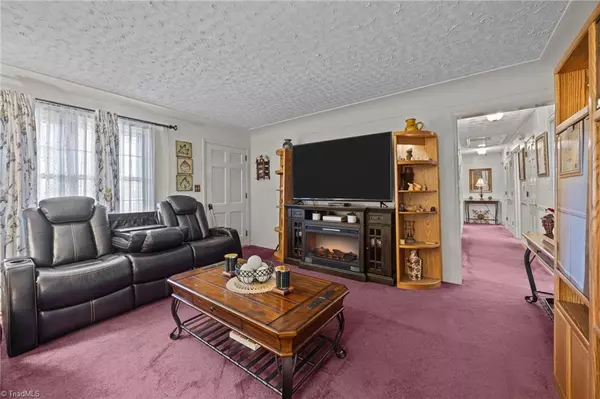 Winston-salem, NC 27106,4175 James ST