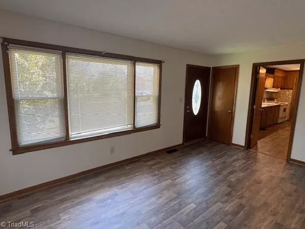 Burlington, NC 27217,1204 Wallace ST