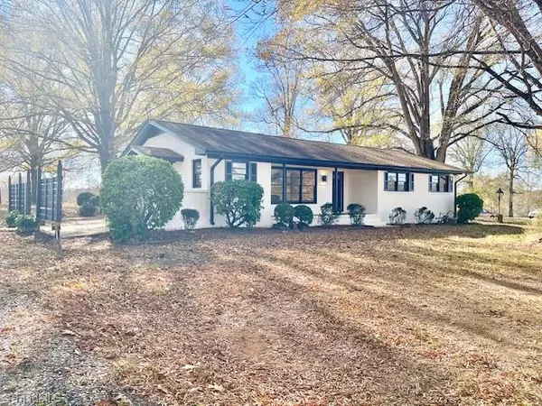 Reidsville, NC 27320,1942 Flat Rock RD