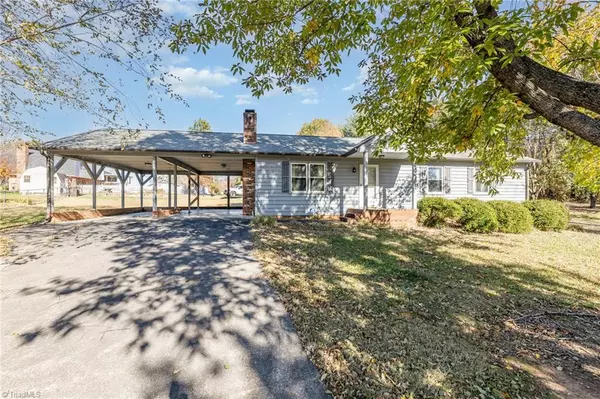 805 Lewisville Clemmons RD, Lewisville, NC 27023