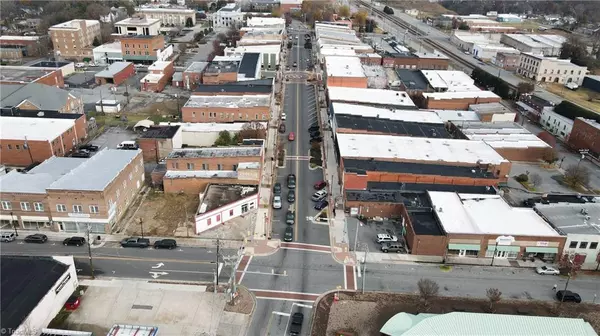 Reidsville, NC 27320,240 Scales ST