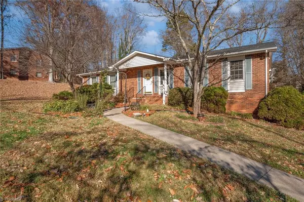 585 Ocala DR, Winston-salem, NC 27127