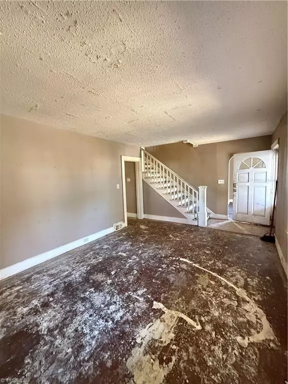 Winston-salem, NC 27105,2828 N Glenn AVE