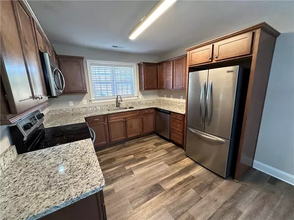 Burlington, NC 27217,2068 Dresden DR