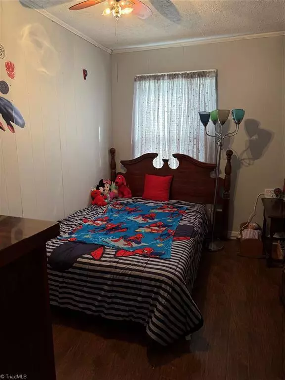 Lexington, NC 27295,163 Jackson AVE