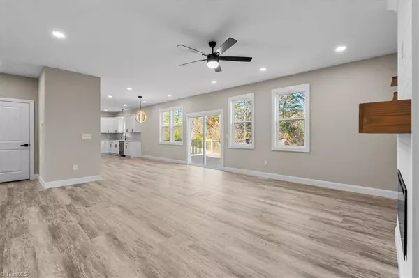 High Point, NC 27265,6716 Planters DR