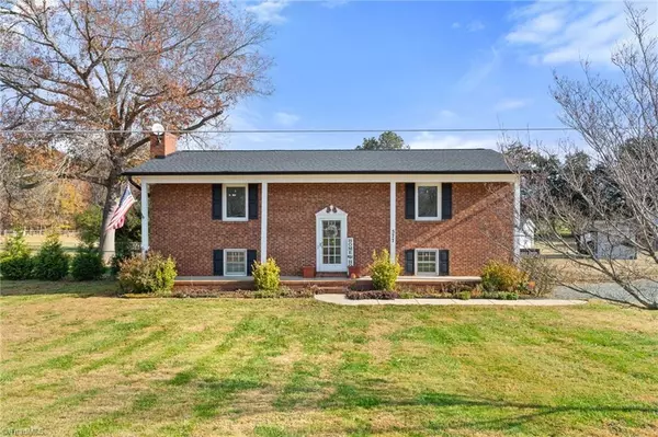 Mocksville, NC 27028,577 John Crotts RD