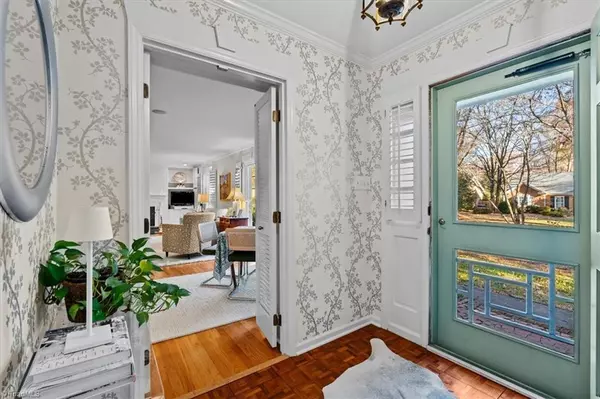 Greensboro, NC 27408,3011 Round Hill RD