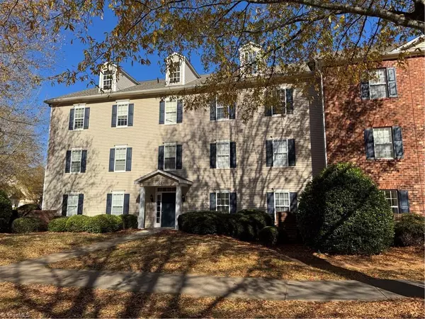 Advance, NC 27006,107 Oak Wind DR #102