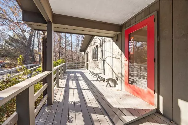 Jamestown, NC 27282,606 Thornwood RD