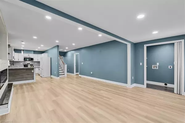 High Point, NC 27262,113 Briggs PL