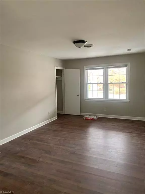 Mocksville, NC 27028,209 Country LN