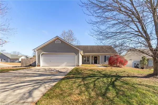 Kernersville, NC 27284,1505 Fiddlers Knoll DR