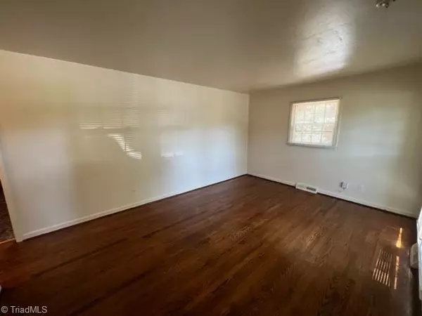 Greensboro, NC 27407,2116 Cheltenham BLVD