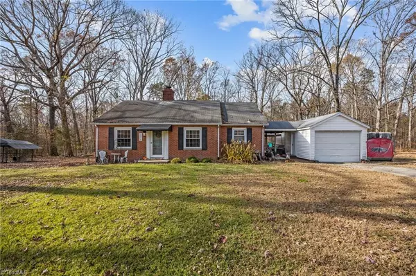 1646 Sandy Cross RD, Burlington, NC 27217