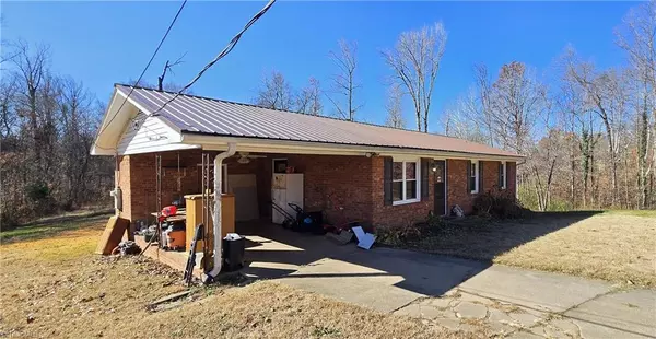 Reidsville, NC 27320,282 Elon DR