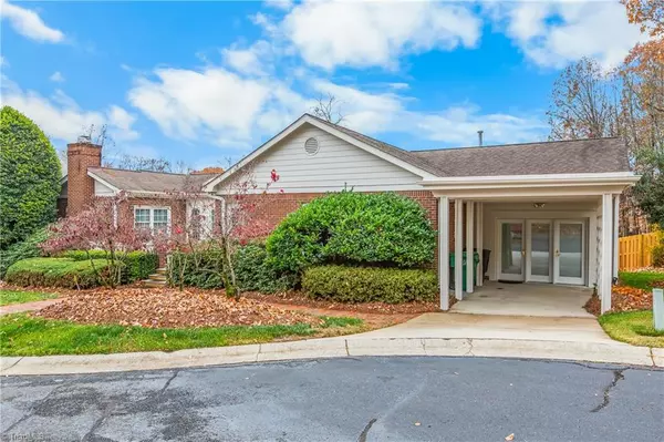 High Point, NC 27262,1001 Nuthatch CT