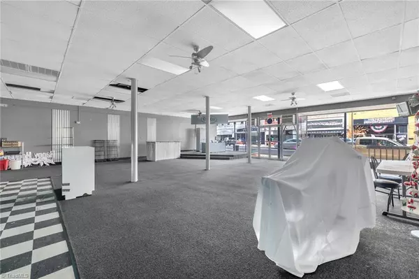 Reidsville, NC 27320,128 Scales ST