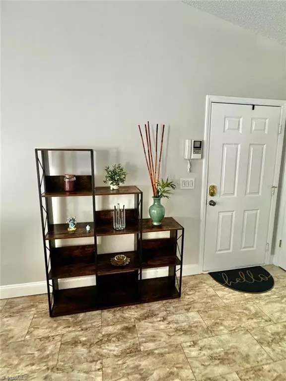 Winston-salem, NC 27127,531 Ivy Glen DR